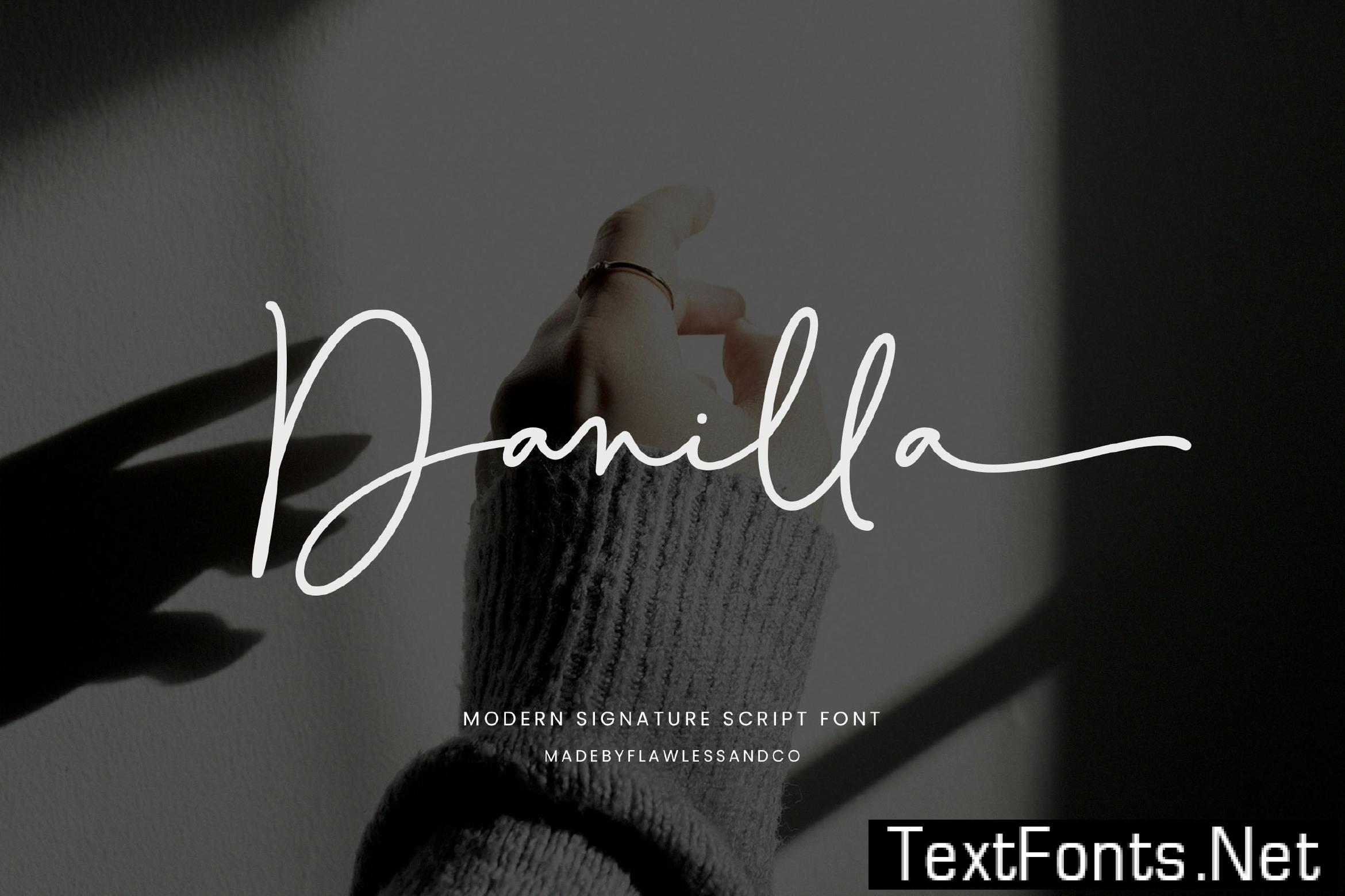 Danilla - Signature Script Font YVPX2XM